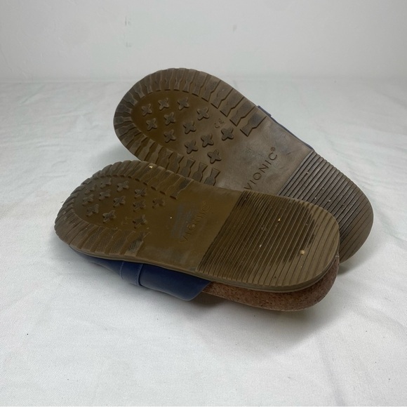 Vionic Georgie Comfort Slip-On Orthotic Chain Detail Leather Mule Navy Blue 8 - Picture 9 of 9